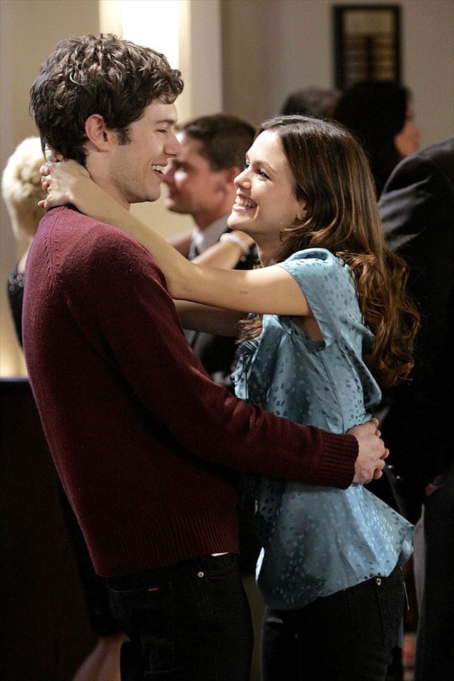 Adam Brody132_TCDOCCC_EC325_H