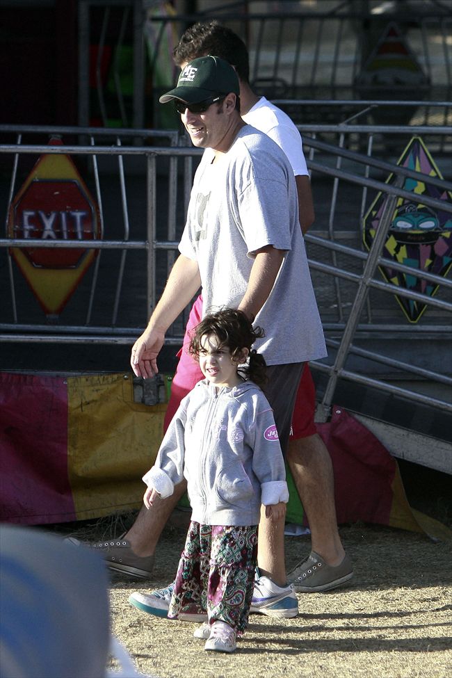 Adam Sandler179_aflo_2009090811591977