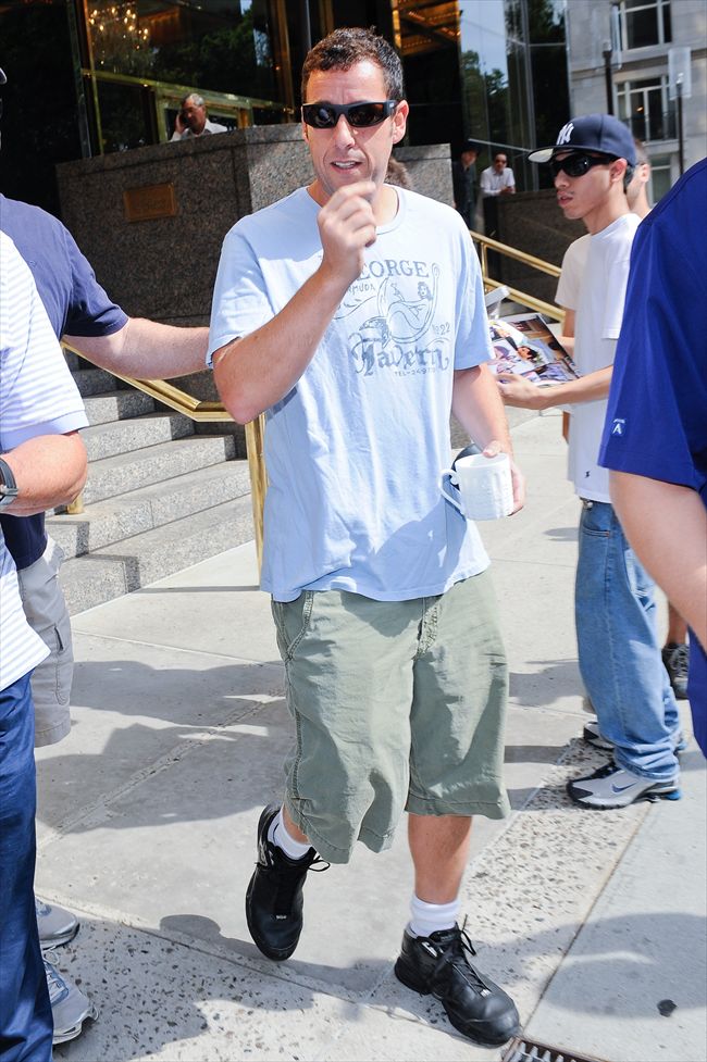 Adam Sandler184_1022JNA_TY034_H