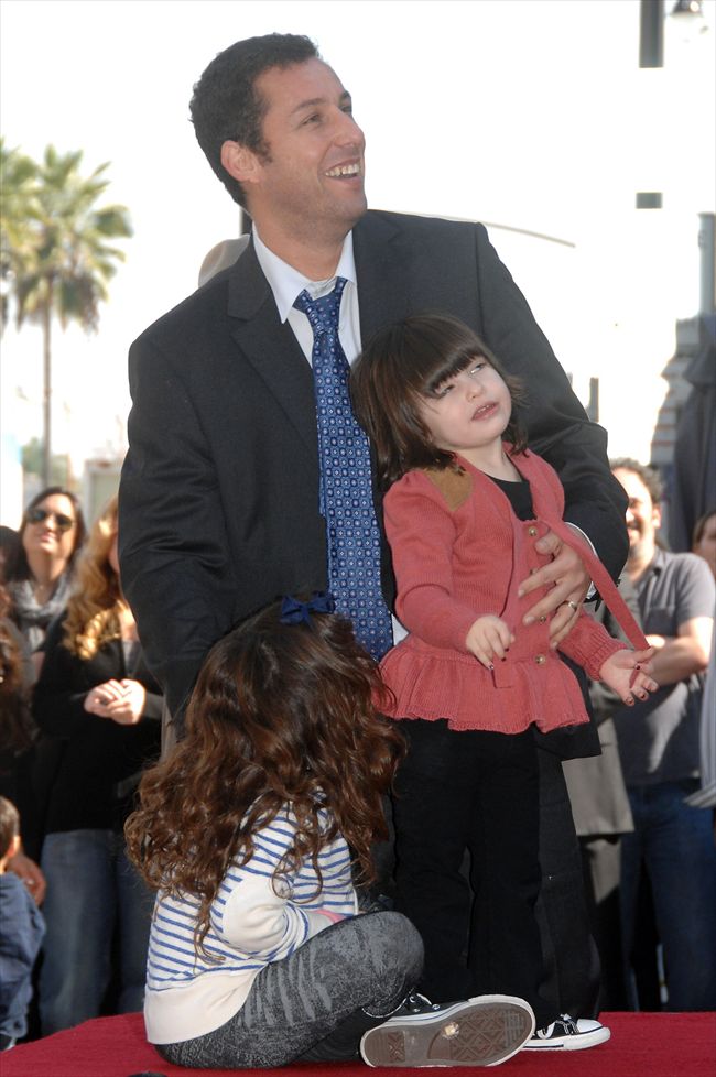 Adam Sandler185_1101F02_GM002_H