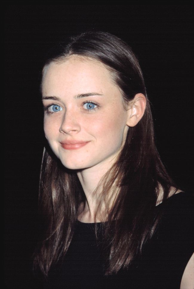 Alexis Bledel519_PSDALBL_CJ003_H