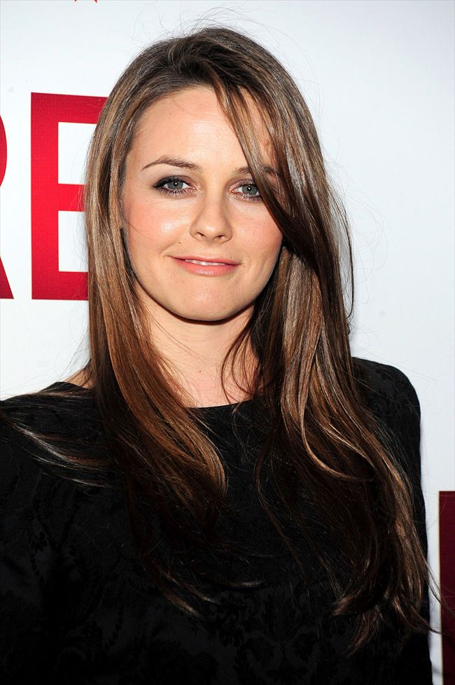Alicia Silverstone605_1001APA_XX012_H