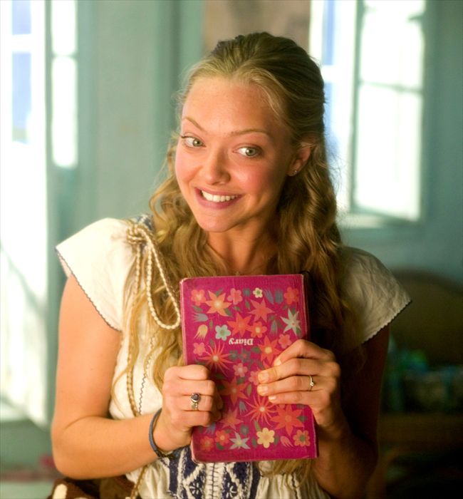 Amanda Seyfried749_MCDMAMI_EC066_H