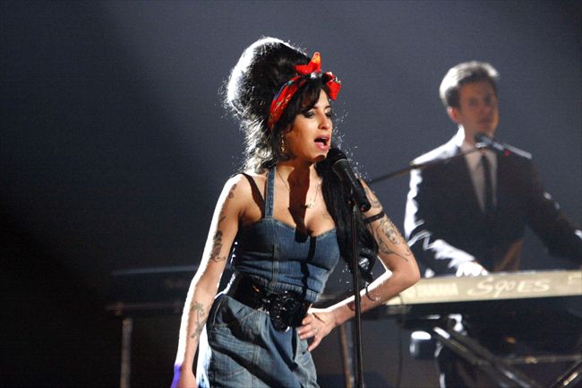 Amy Winehouse923_AMY WINEHOUSE