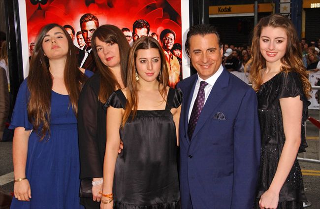 Andy Garcia982_Andy Garcia and family