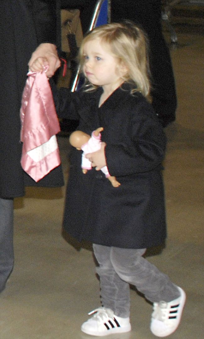 Angelina Jolie1039_aflo_200901281003298