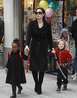 アンジェリーナ・ジョリー、ザハラ、シャイロ