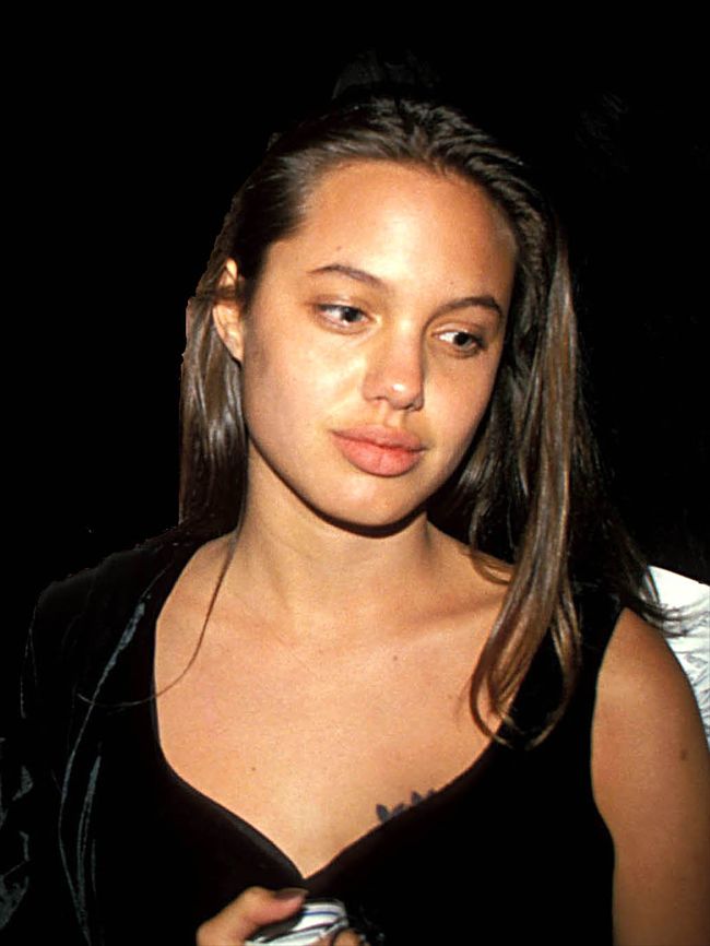 Angelina Jolie1360_ANGELINA JOLIE2