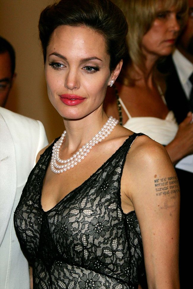 Angelina Jolie1370_ANGELINA JOLIE28