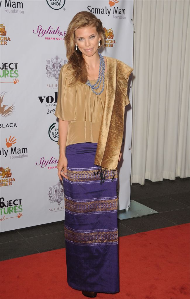 AnnaLynne McCord1576_1123L09_DX040_H