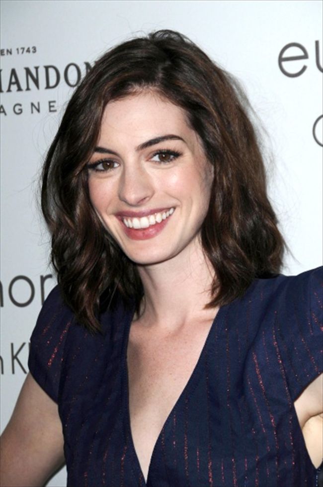 Anne Hathaway1710_ANNE HATHAWAY50