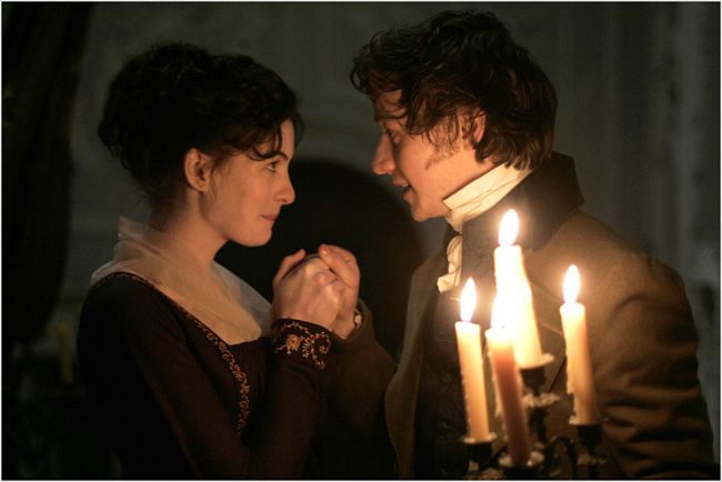 Anne Hathaway1740_BECOMING JANE