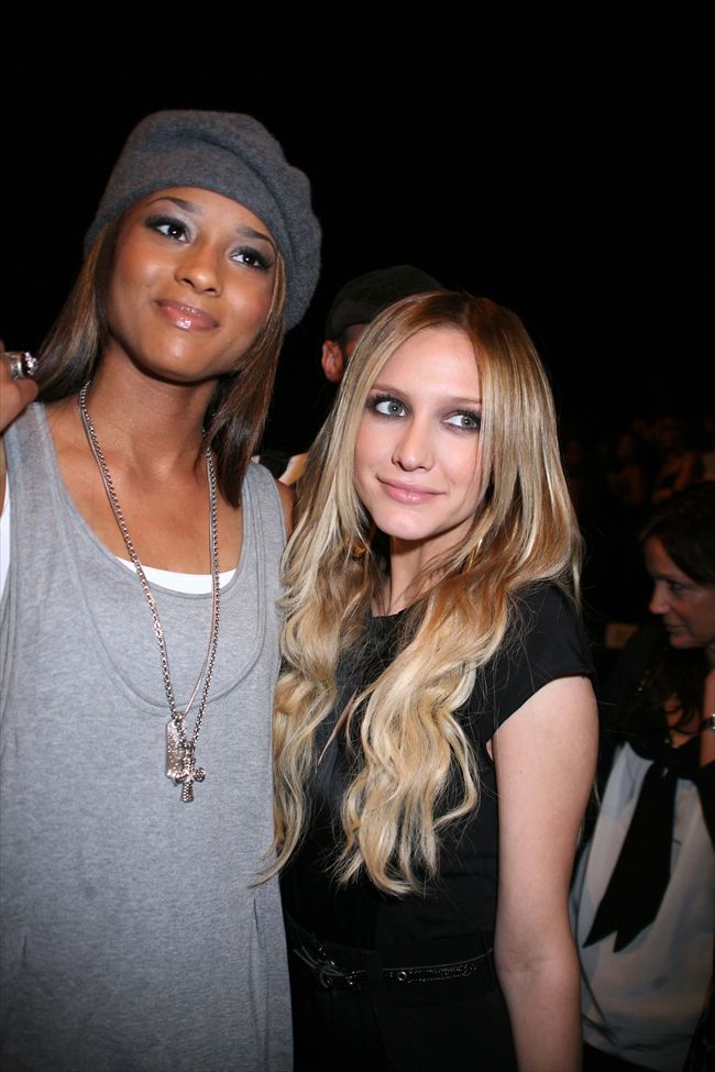 Ashlee Simpson1969_ASHLEE SIMPSON CIARA