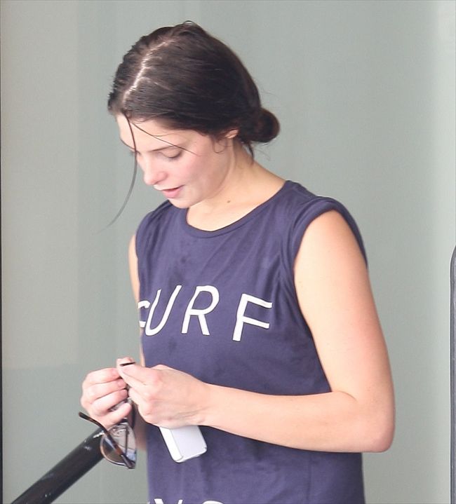Ashley Greene2038_agreenepart3080211_01_X17