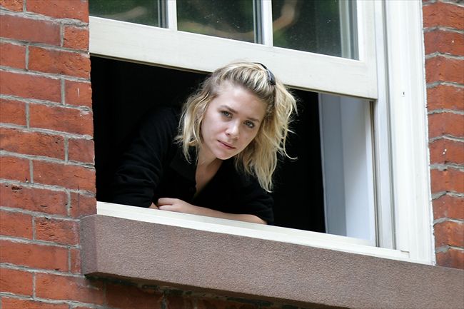 Ashley Olsen2067_aflo_200907291040324