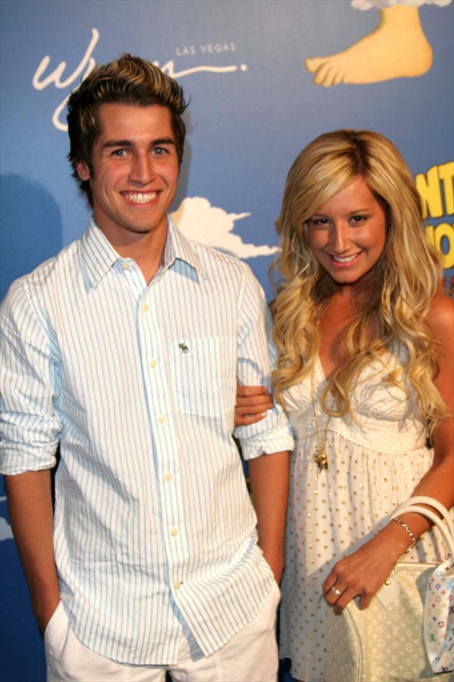 Ashley Tisdale2178_Ashley & Jared