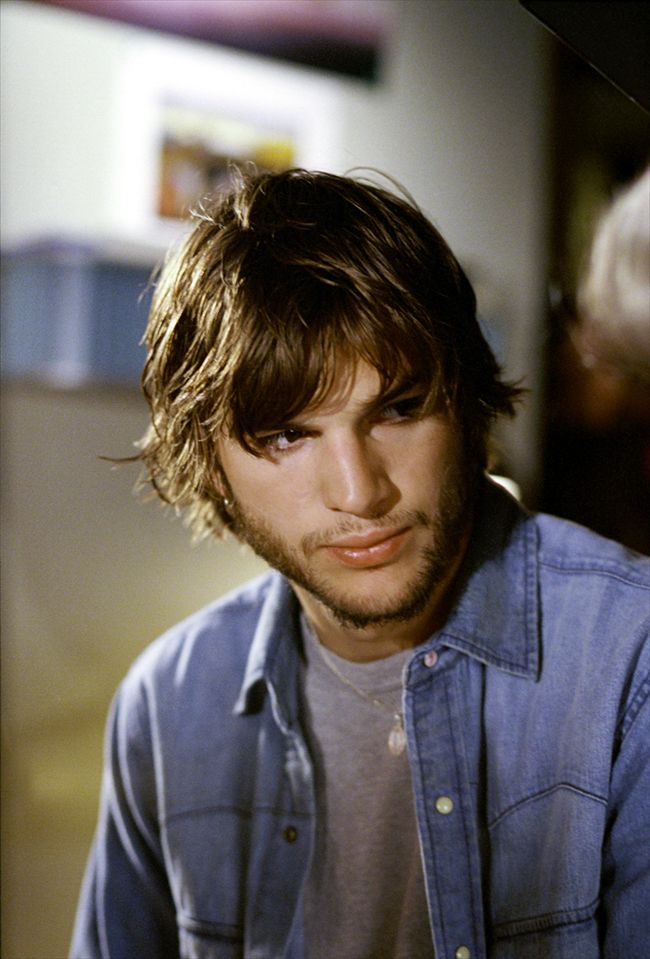 Ashton Kutcher2231_MCDBUEF_EC005_H