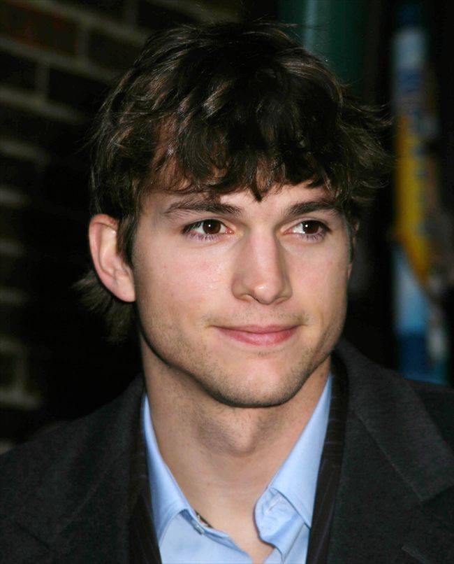 Ashton Kutcher2237_07761348