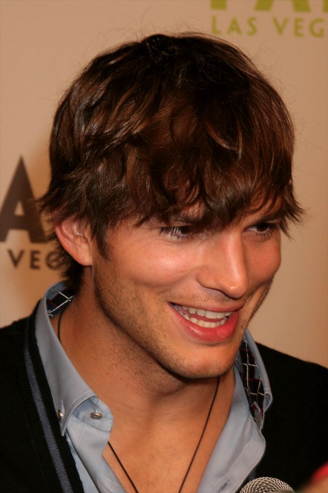 Ashton Kutcher2248_65719598