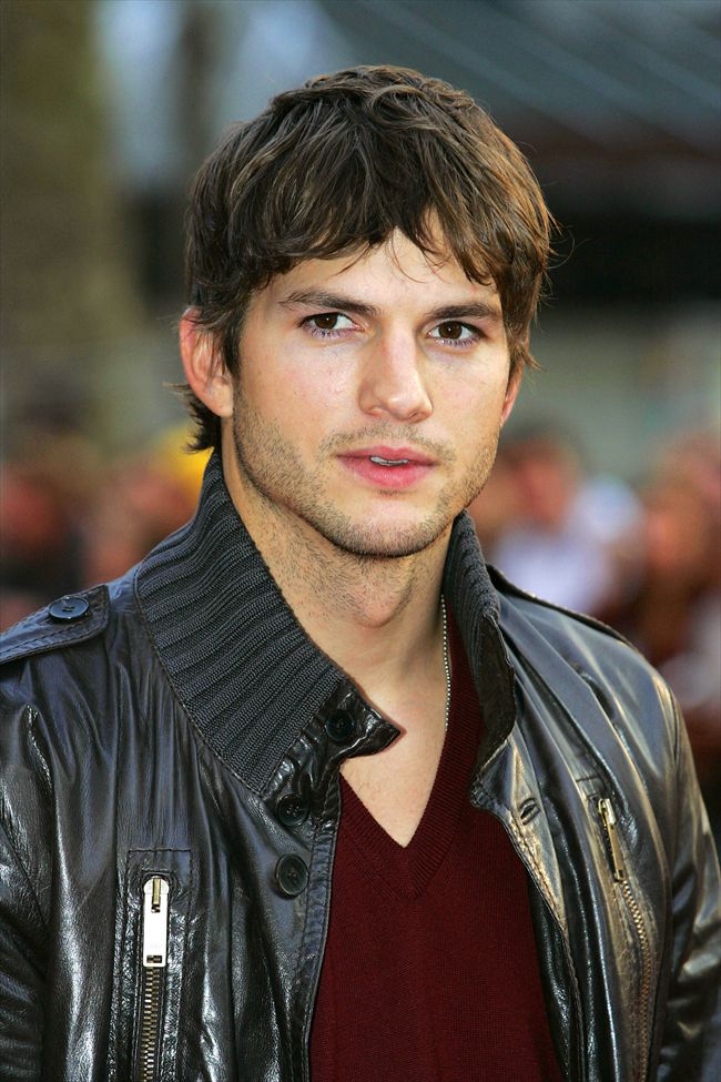 Ashton Kutcher2254_ASHTON KUTCHER5