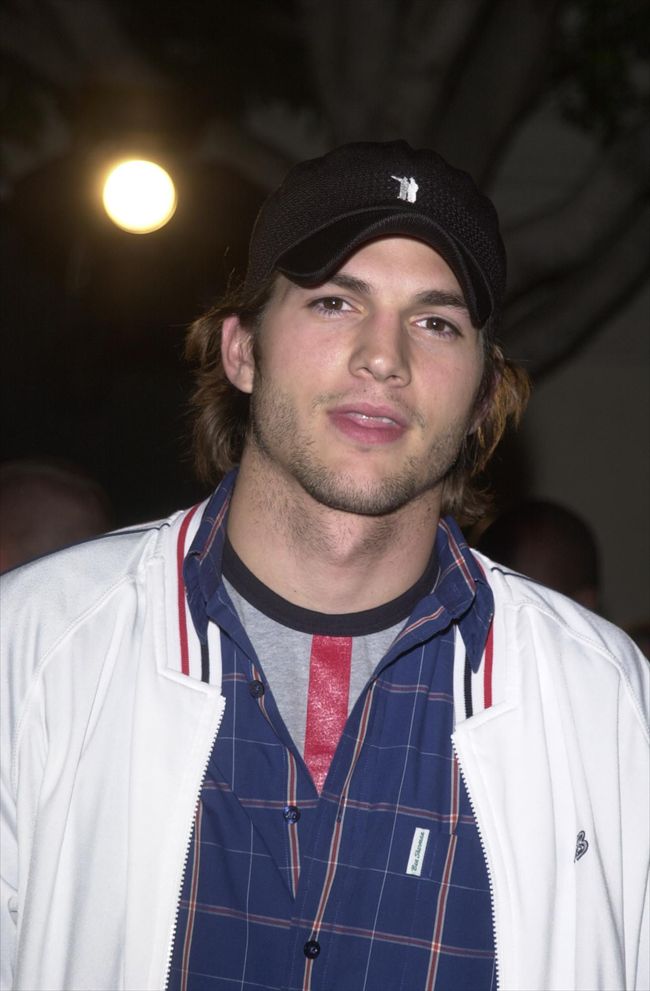 Ashton Kutcher2258_image4