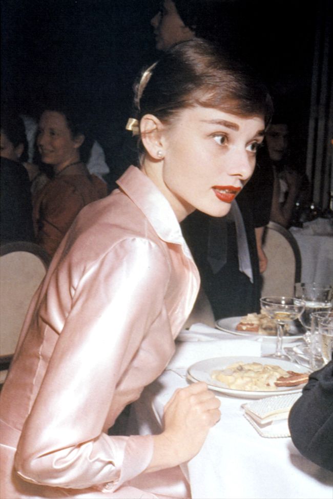 Audrey Hepburn2270_1
