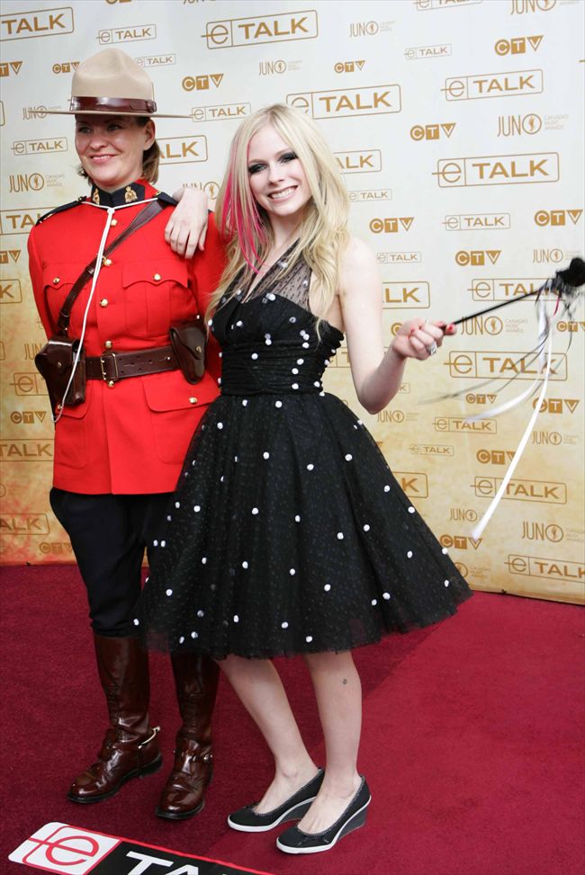 Avril Lavigne2333_aflo_2008040809233424