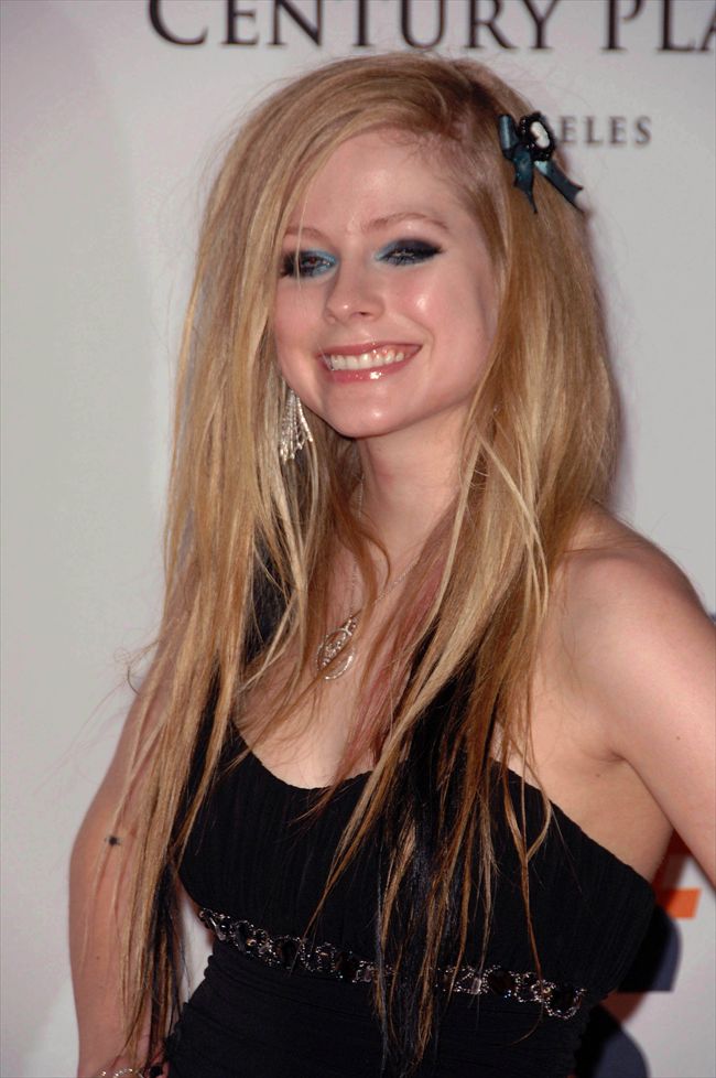 Avril Lavigne2364_12464860