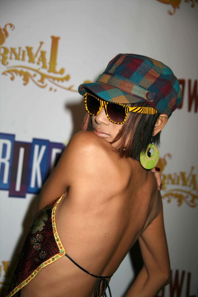 Bai Ling2454_67313109