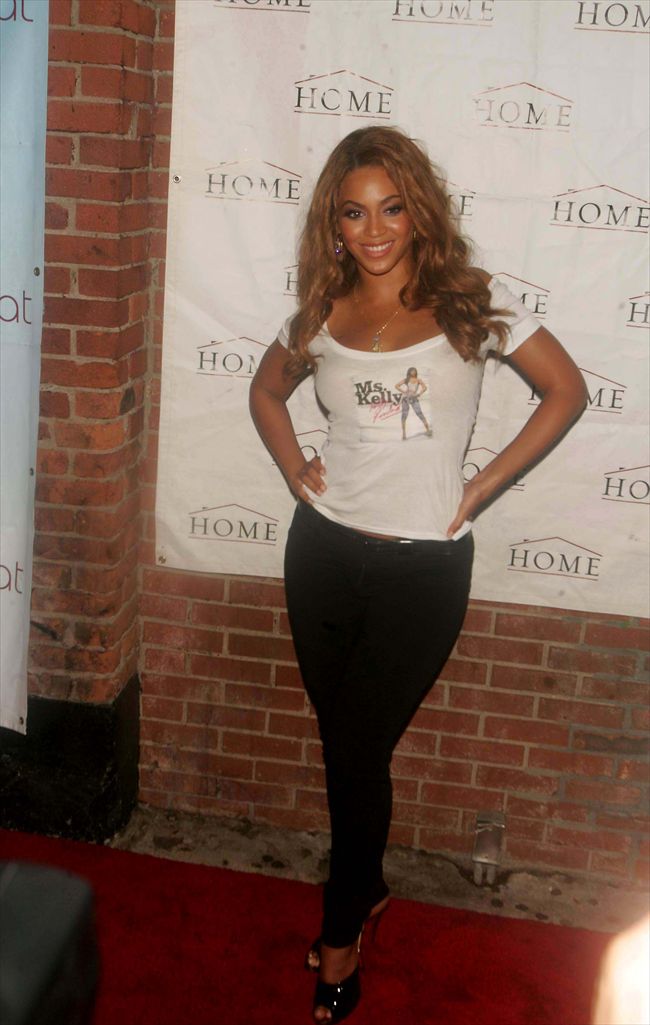 Beyonce Knowles2816_BEYONCE KNOWLES48