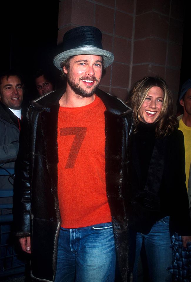 Brad Pitt3387_PITT_ANISTON 01