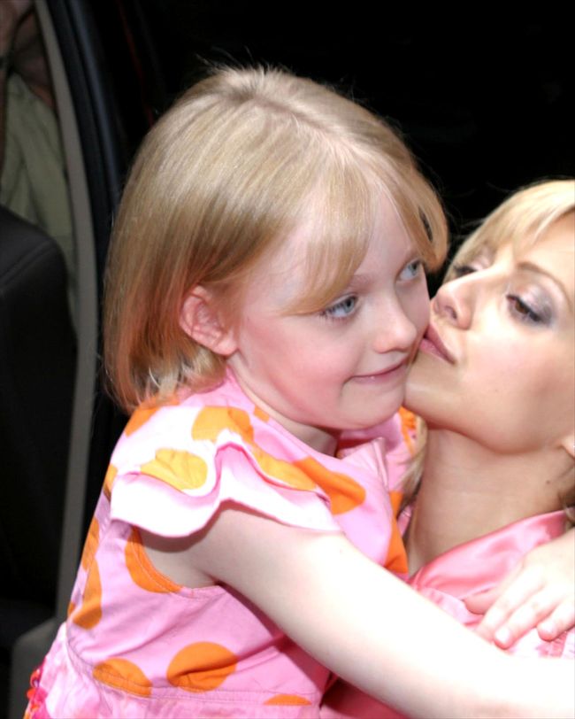 Brittany Murphy3726_07114008