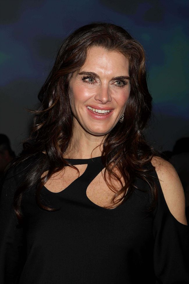 Brooke Shields3813_10390369