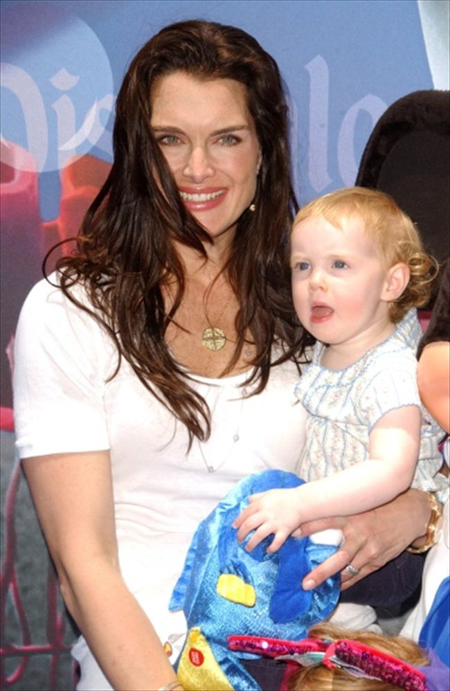 Brooke Shields3816_Brooke Shields and daughter Grier