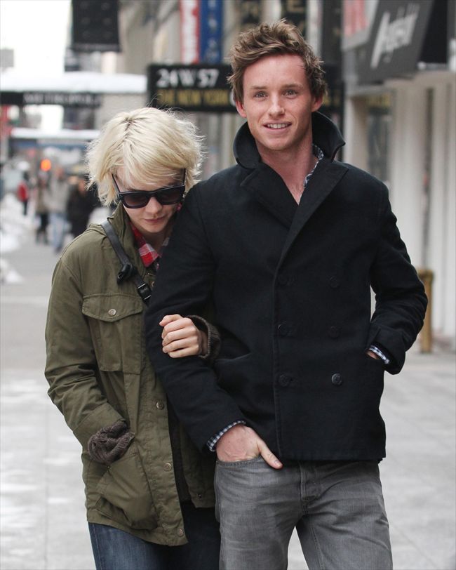 Carey Mulligan4262_MULLIGAN REDMAYNE 012911 PG 01