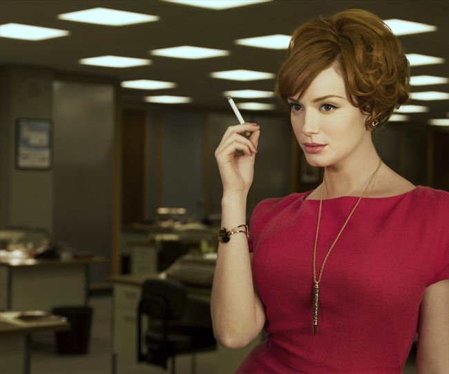 Christina Hendricks5300_TCDMAME_EC165_H