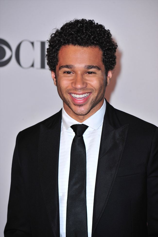 Corbin Bleu5749_1210E04_XX106_H