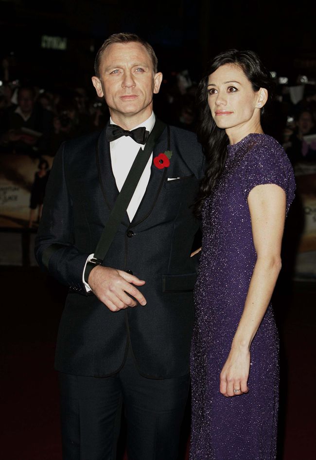 Daniel Craig6008_DANIEL CRAIG　&　美女