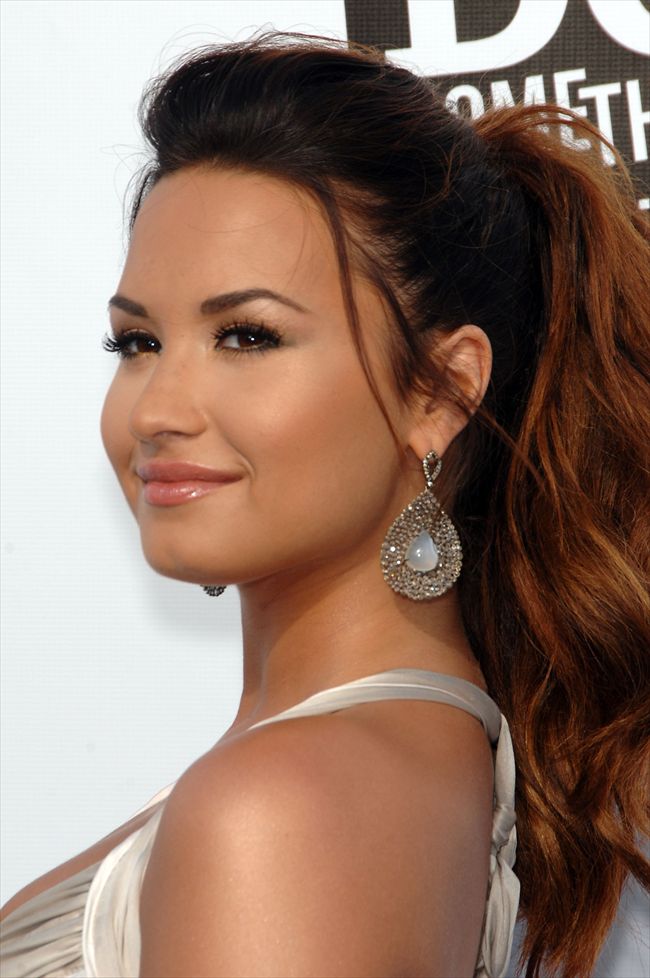 Demi Lovato6431_1114G03_GM095_H