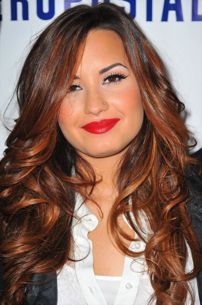 Demi Lovato6432_1121O03_XX001_H