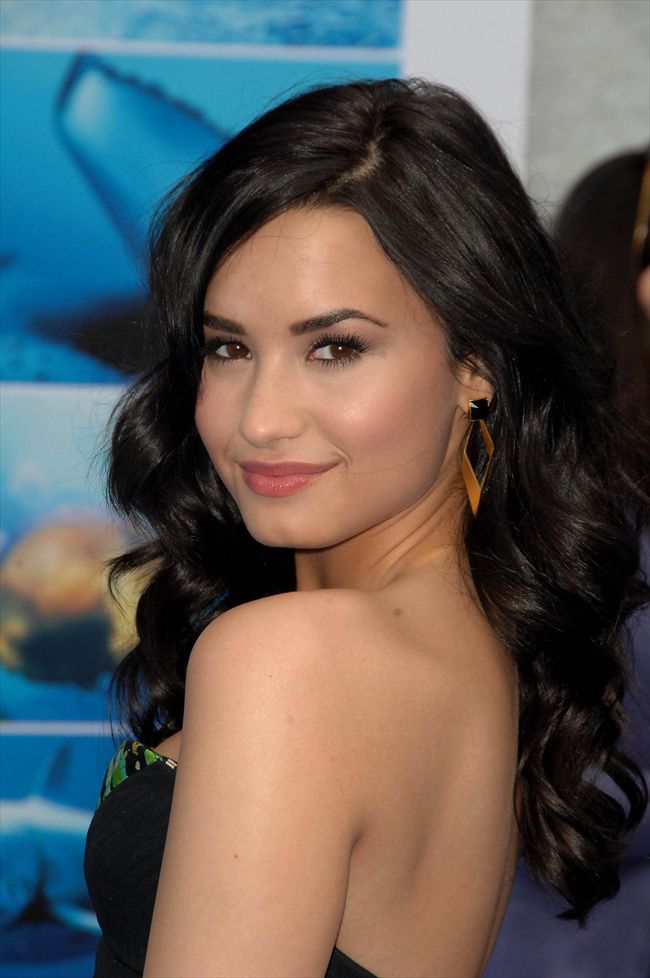 Demi Lovato6437_11978073