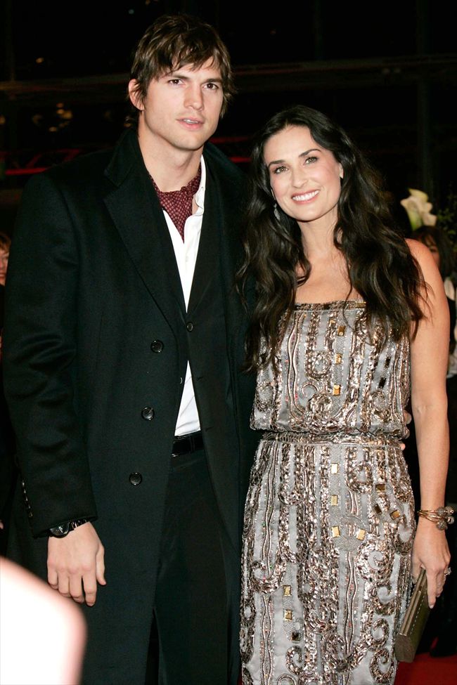 Demi Moore6517_ASHTON KUTCHER MOORE14