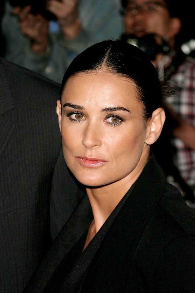 Demi Moore6548_DEMI MOORE6