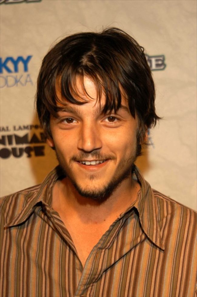 Diego Luna6785_mrDC_93915