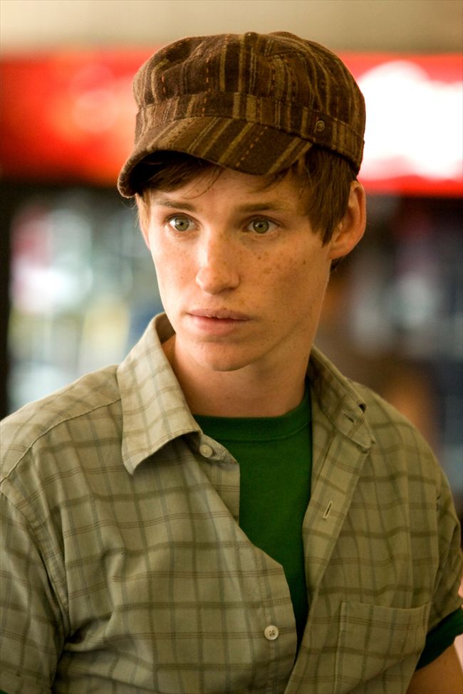 Eddie Redmayne7073_MCDYEHA_EC015_H