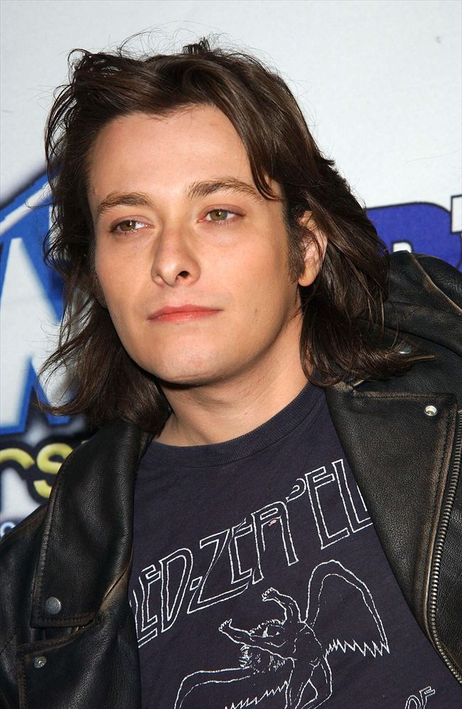 Edward Furlong7103_p19523_3_e2_5