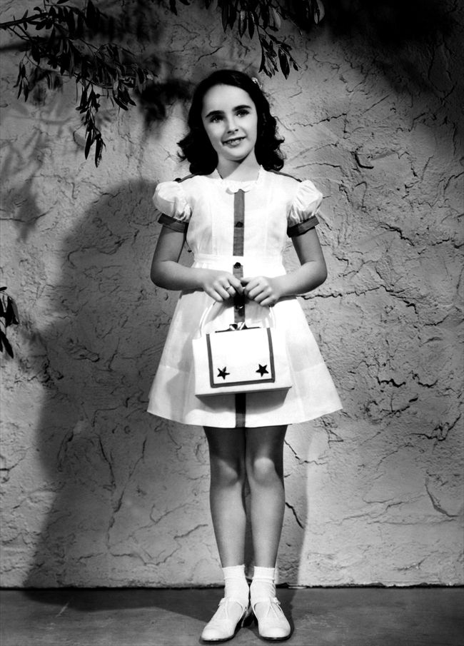 Elizabeth Taylor7295_PCDELTA_EC023_H