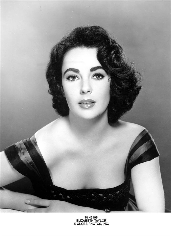 Elizabeth Taylor7300_06592518