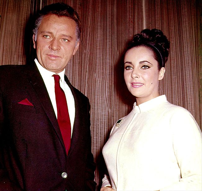 Elizabeth Taylor7313_ELIZABETH TAYLOR AND RICHARD BURTON