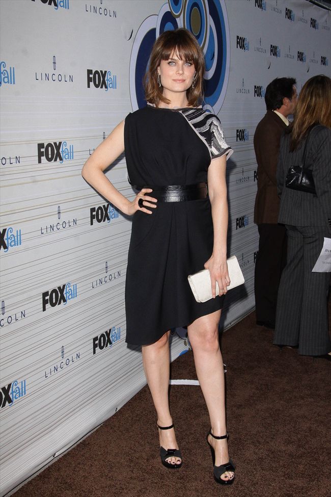 Emily Deschanel7471_13680140